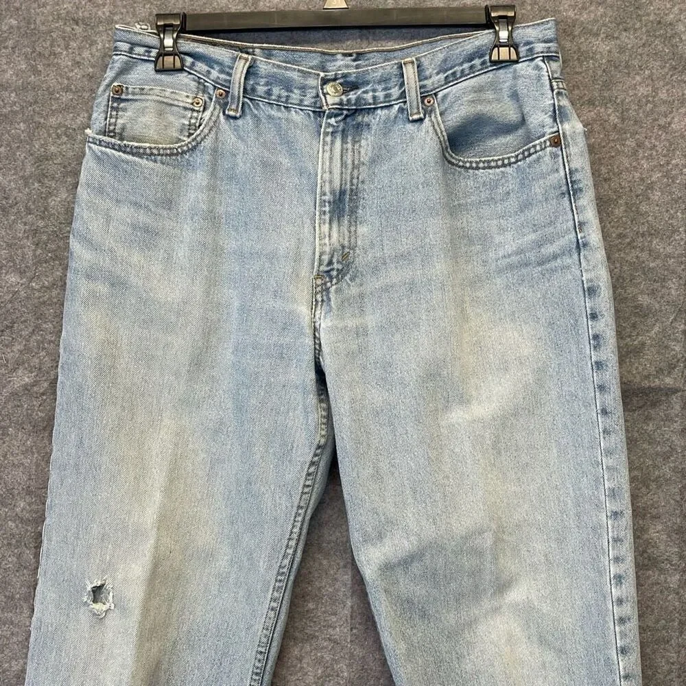Levi's Jeans‎ Men's Size 35 x 34 Blue Denim Straight Leg High-Rise Light Wash